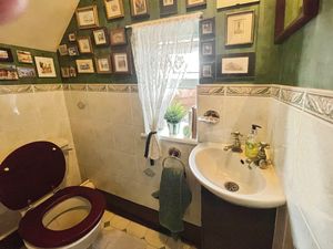 WC- click for photo gallery